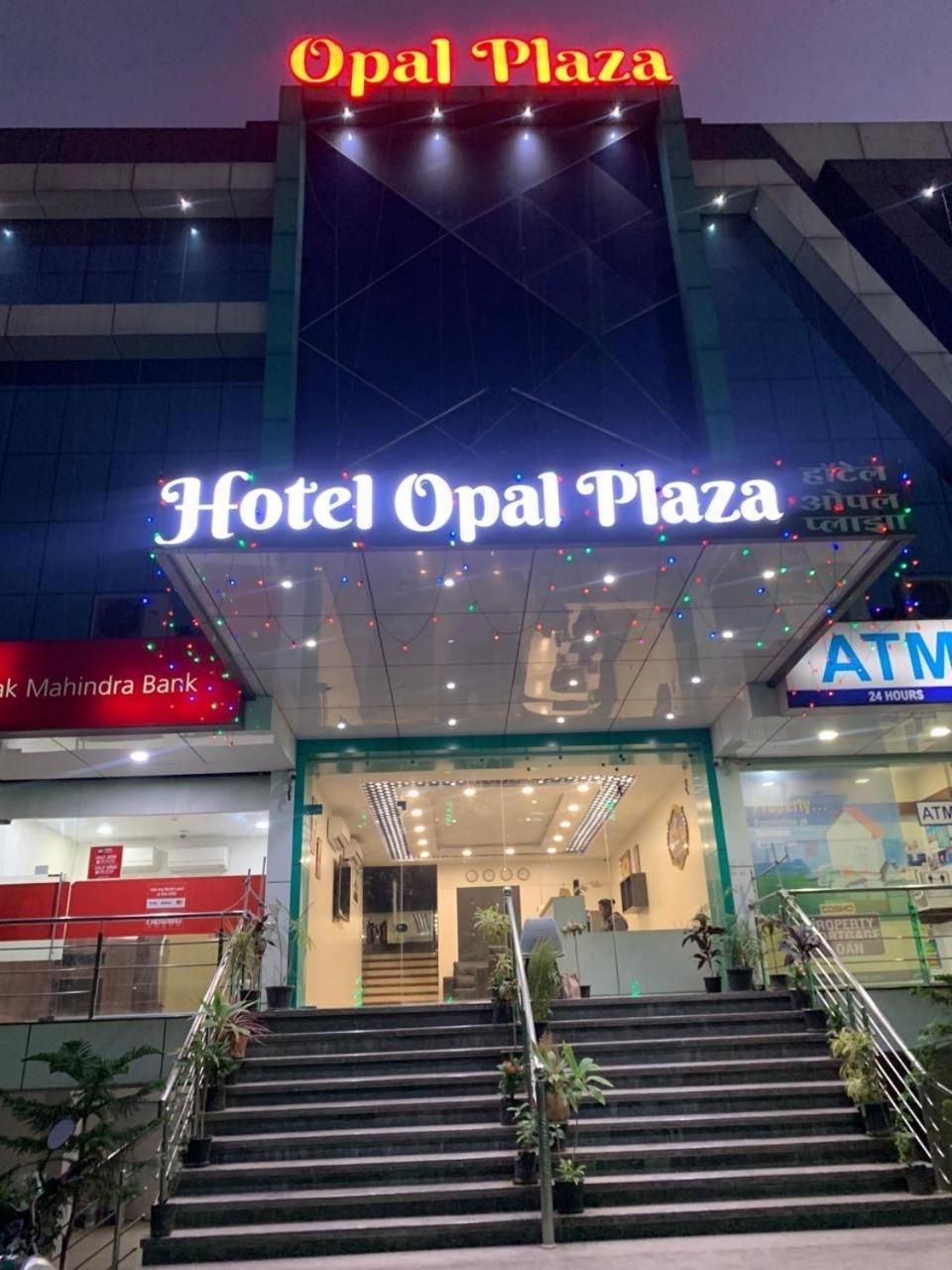 Hotel Opal Plaza Executive Waluj Buzurg Exterior photo